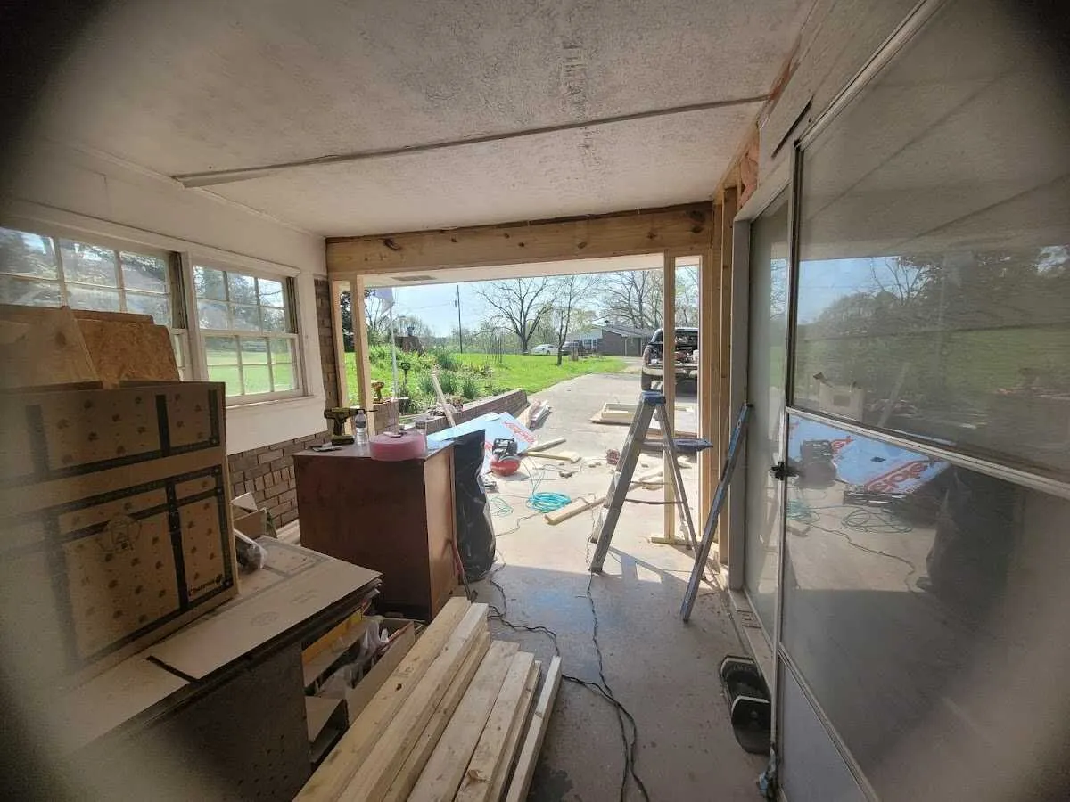 Air movers and dehumidifier for Drying & Dehumidification in Carol Stream